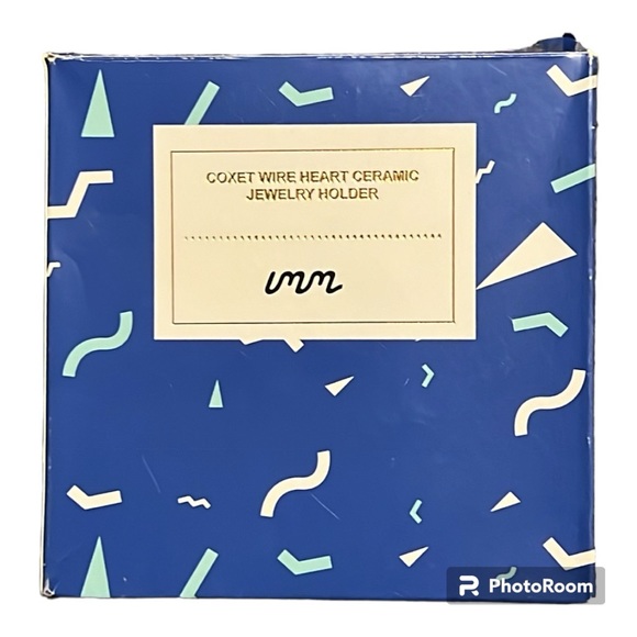 imm Living | Coxet Wire Heart Ceramic Jewelry Holder - Picture 4 of 4